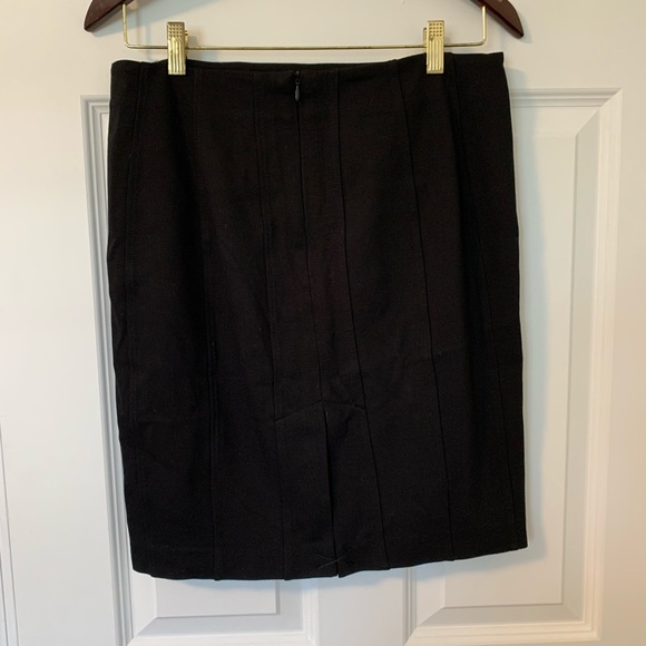 Express Black Mini Skirt - Picture 2 of 3